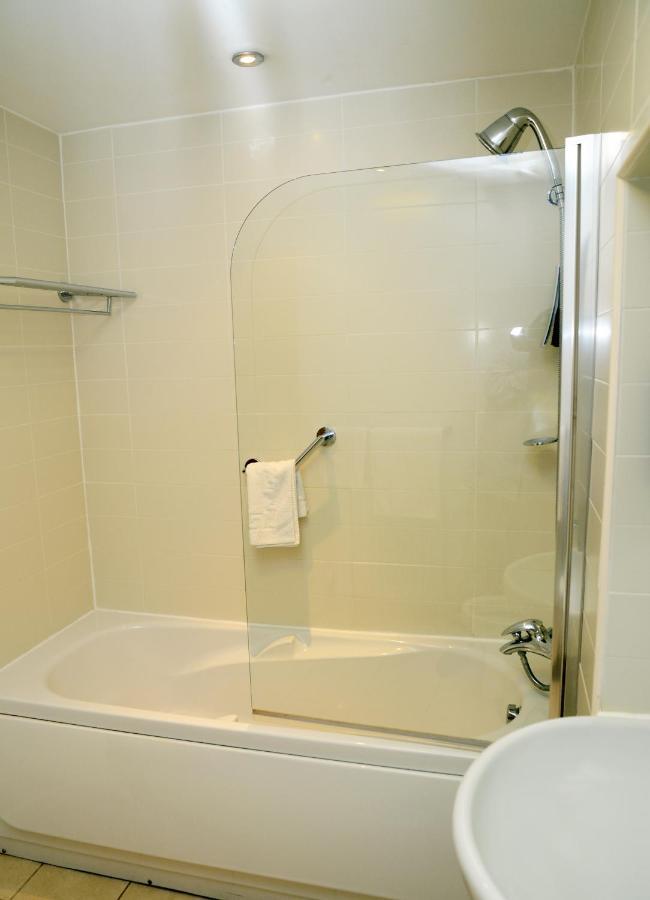 Premier Suites Newcastle 객실 사진